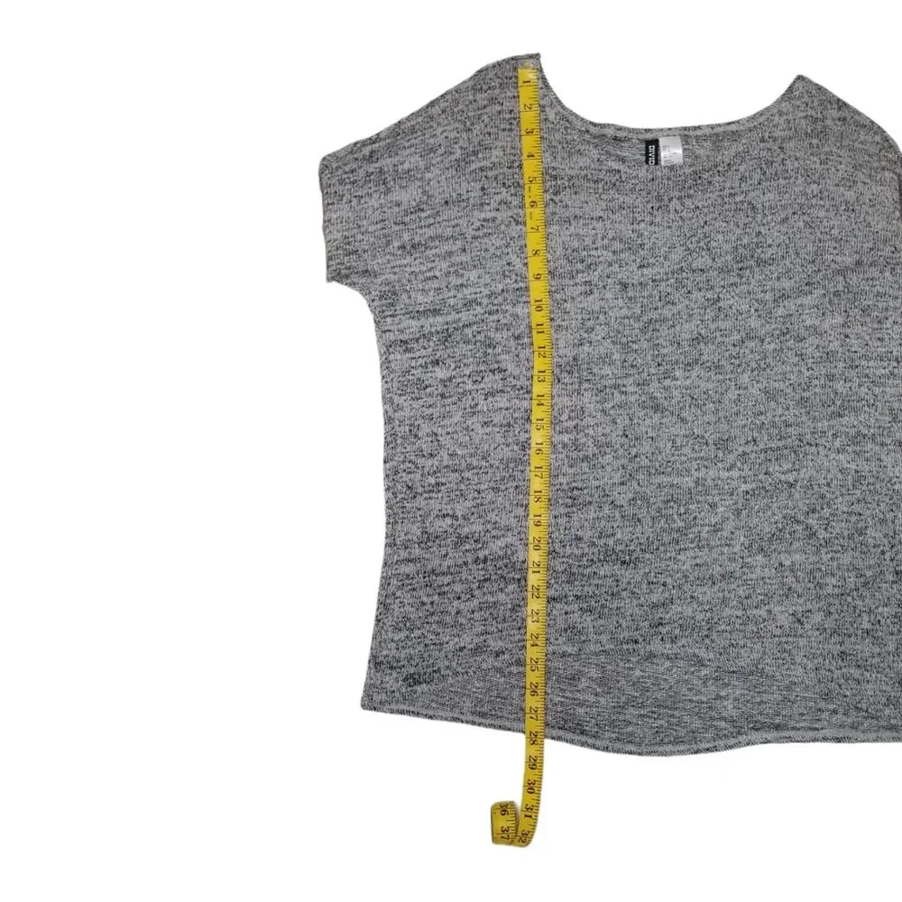 Divided by H&M Long Sleeve Top - Picture 12 of 14